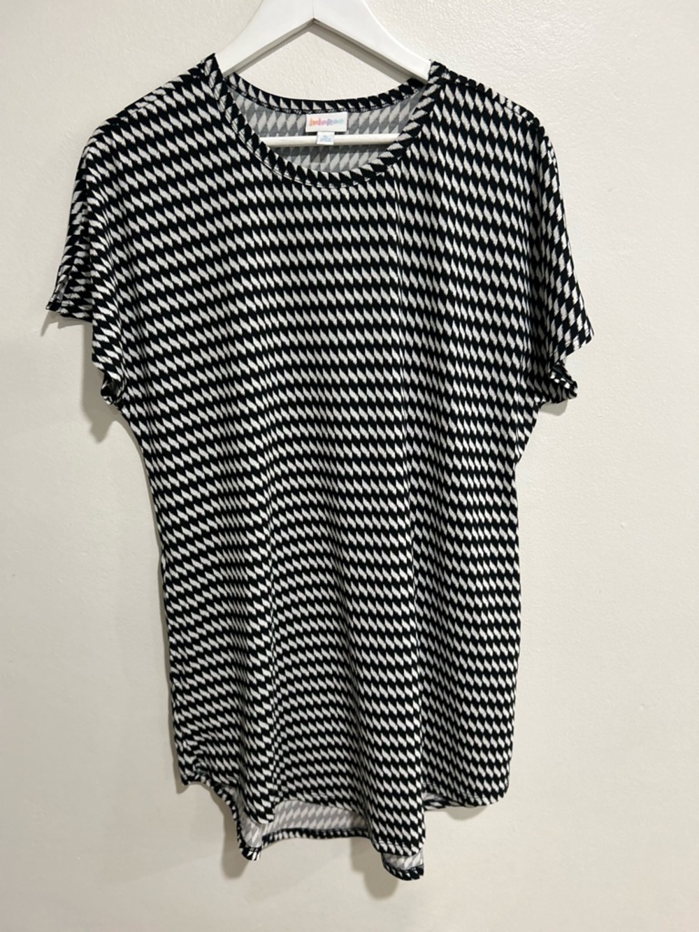 LuLaRoe Classic Tee Mini Dress XL Black White Geometric Print